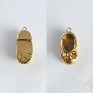 14K Yellow Gold Baby Shoe Bootie Charm for Bracelet or Necklace 0.66 Grams